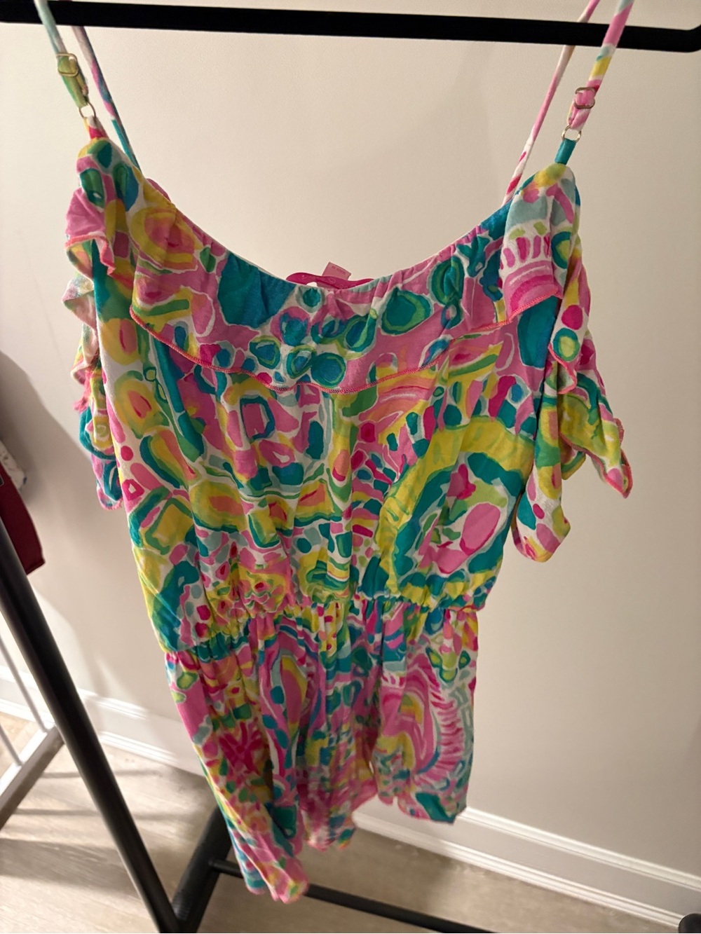 Lilly Pulitzer Fenella Romper “Come Out Of Your Shell”
XS - Picture 5 of 7